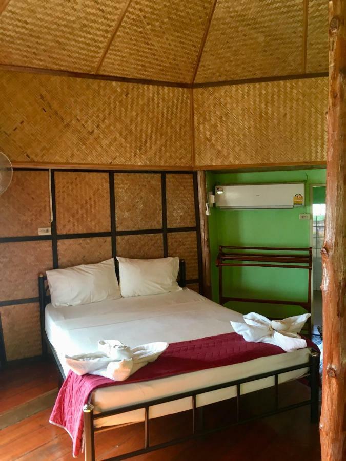 Tp Hut Bungalows Koh Chang Eksteriør billede